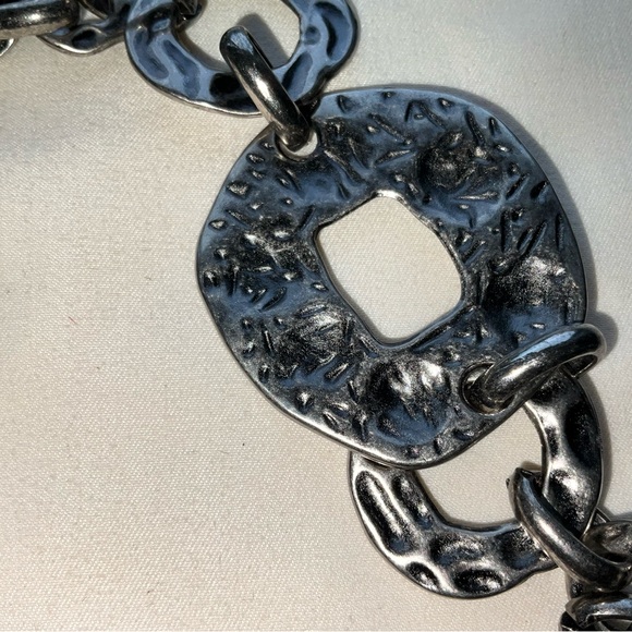 Metal Link Belt with Circles Cinch Belt Adjustable Double Sided - Picture 7 of 10